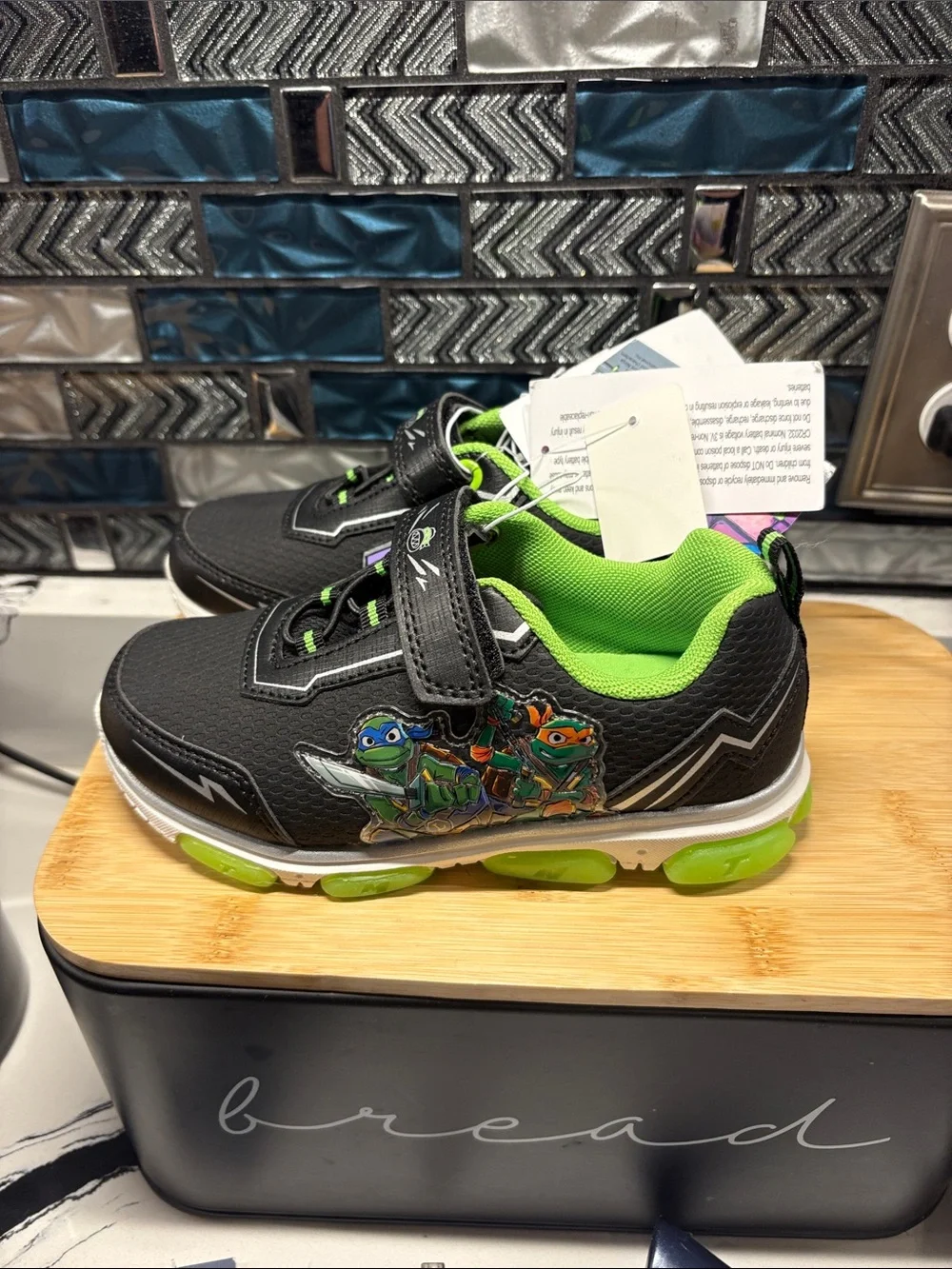 Nickelodeon Black and Bright Green Kids Sneakers with Light-Up Detail